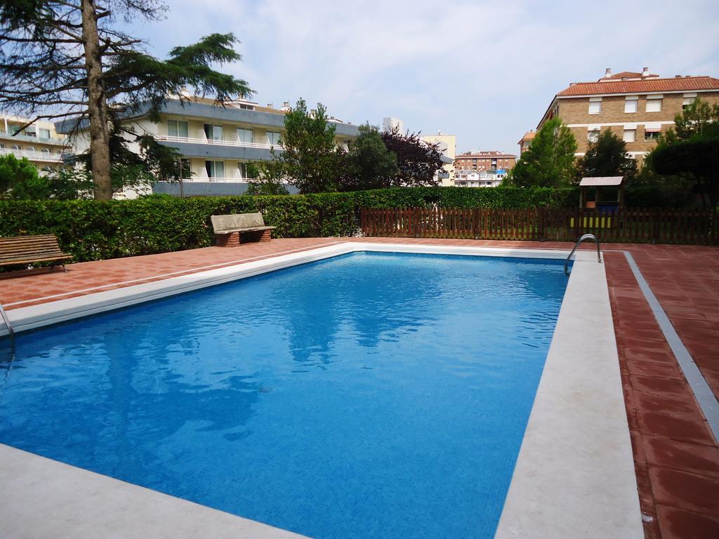 Apartaments Playas Lloret -Famous Family Resort Fenals Beach Льорет-де-Мар Екстер'єр фото