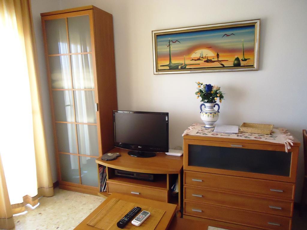 Apartaments Playas Lloret -Famous Family Resort Fenals Beach Льорет-де-Мар Екстер'єр фото