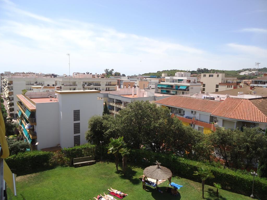 Apartaments Playas Lloret -Famous Family Resort Fenals Beach Льорет-де-Мар Екстер'єр фото