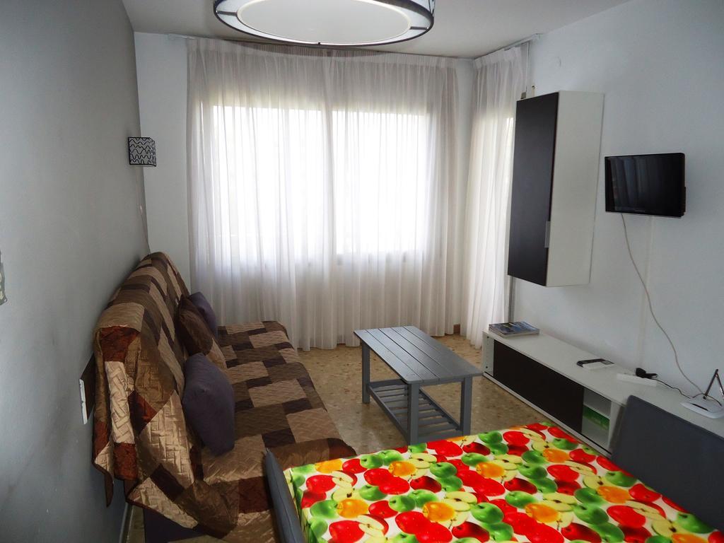 Apartaments Playas Lloret -Famous Family Resort Fenals Beach Льорет-де-Мар Екстер'єр фото
