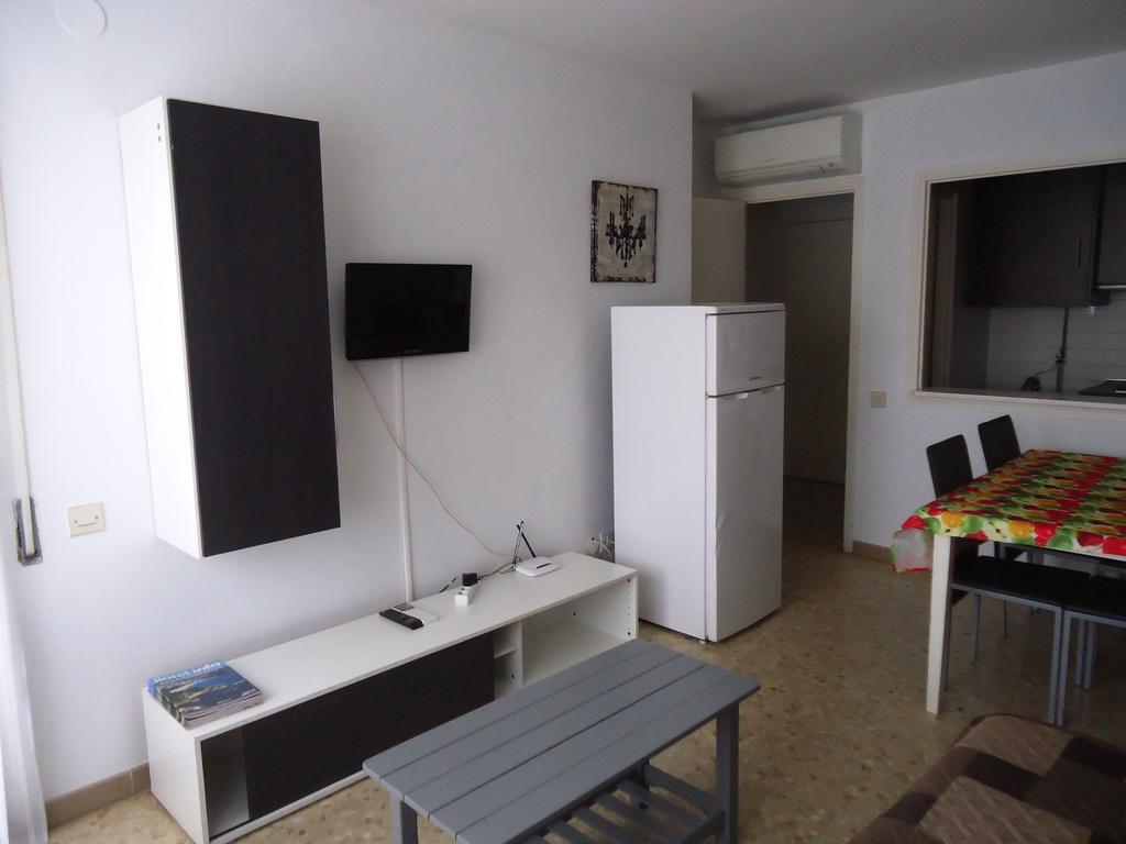 Apartaments Playas Lloret -Famous Family Resort Fenals Beach Льорет-де-Мар Екстер'єр фото