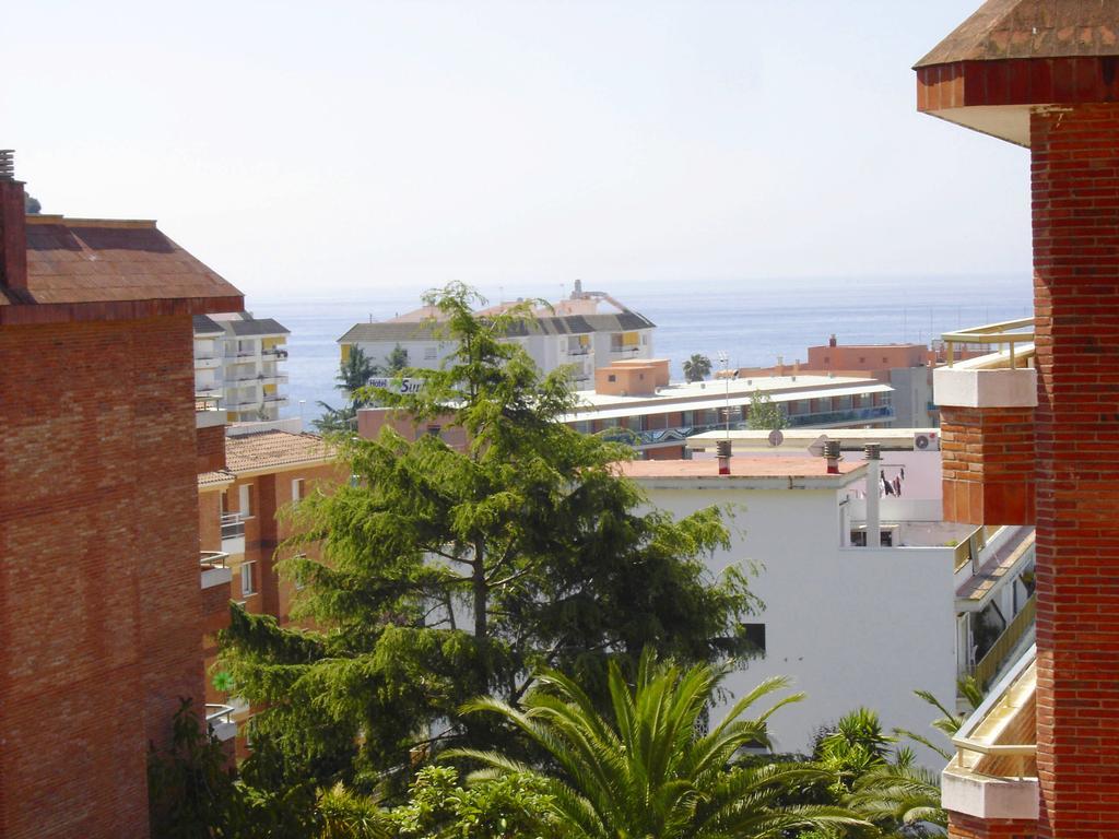 Apartaments Playas Lloret -Famous Family Resort Fenals Beach Льорет-де-Мар Екстер'єр фото