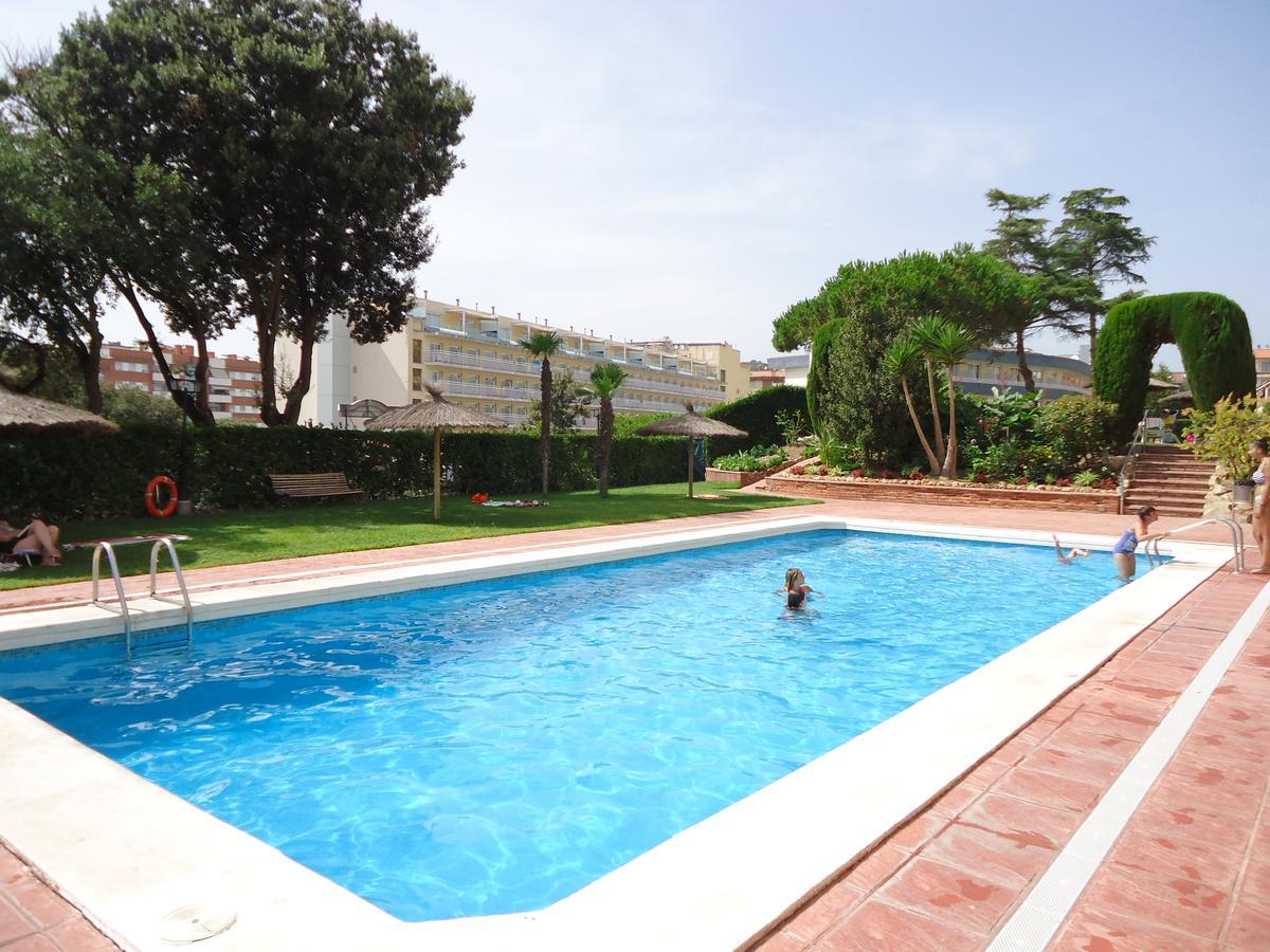 Apartaments Playas Lloret -Famous Family Resort Fenals Beach Льорет-де-Мар Екстер'єр фото