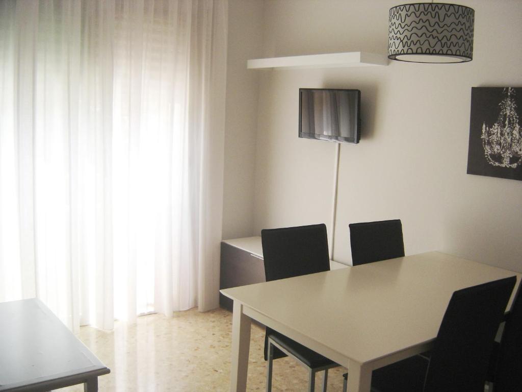Apartaments Playas Lloret -Famous Family Resort Fenals Beach Льорет-де-Мар Номер фото