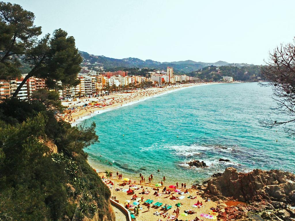 Apartaments Playas Lloret -Famous Family Resort Fenals Beach Льорет-де-Мар Екстер'єр фото