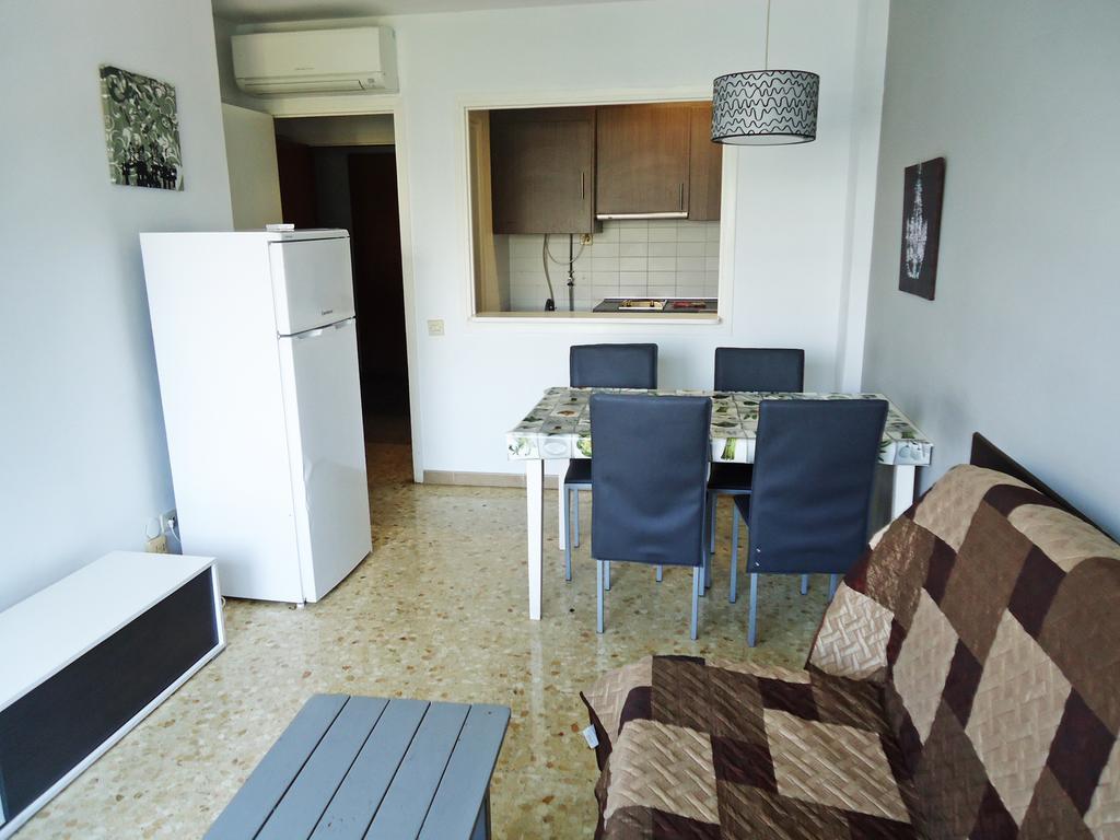 Apartaments Playas Lloret -Famous Family Resort Fenals Beach Льорет-де-Мар Екстер'єр фото