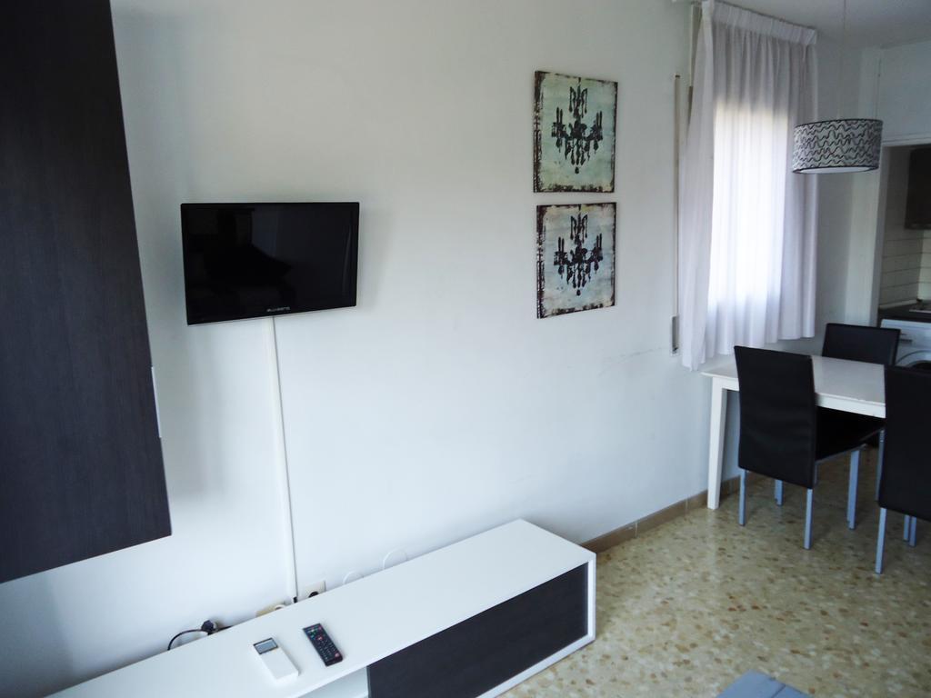 Apartaments Playas Lloret -Famous Family Resort Fenals Beach Льорет-де-Мар Екстер'єр фото